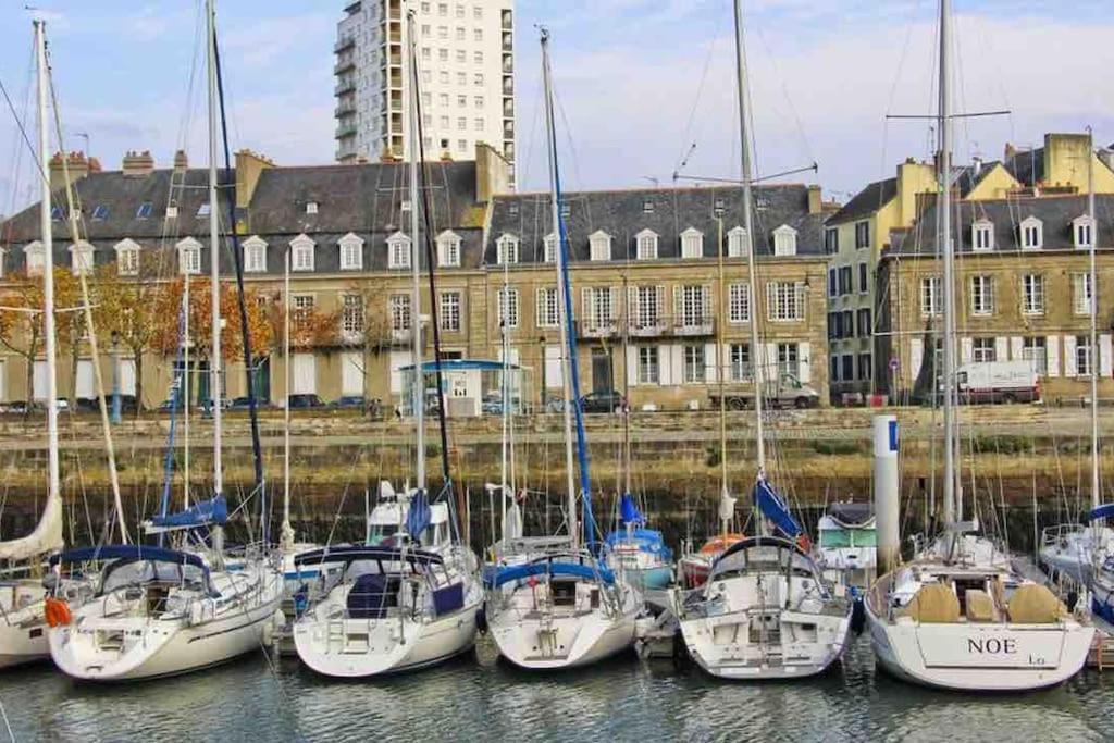 T2 Lumineux Refais A Neuf Avec Parking ! Lägenhet Lorient Exteriör bild